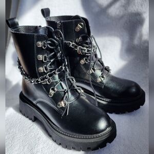 SHEIN Black Combat & Moto Boots with Chain Detail